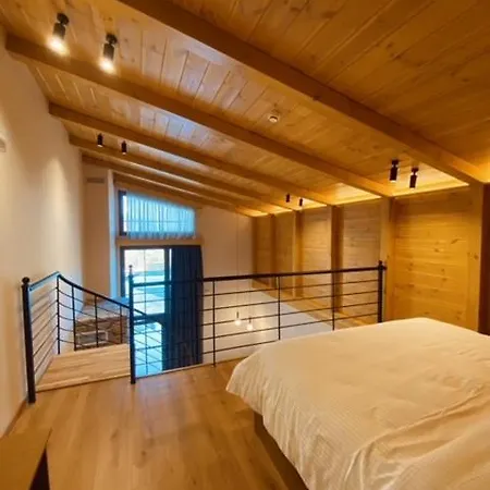 Irene's 4* Káto Loutrákion