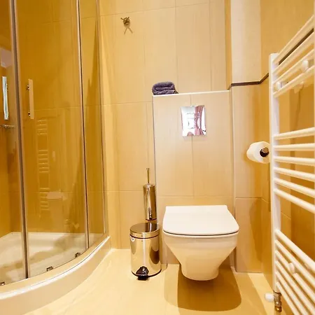Irene's 4* Káto Loutrákion
