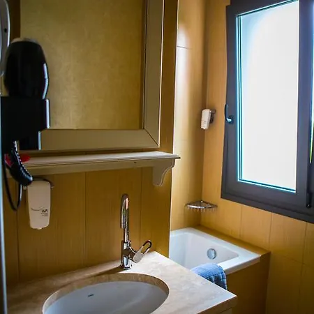 Hotel Irene's Loutraki (Pella)