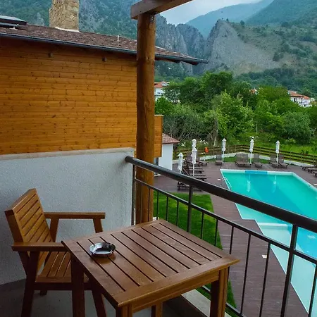 Hotel Irene's Káto Loutrákion