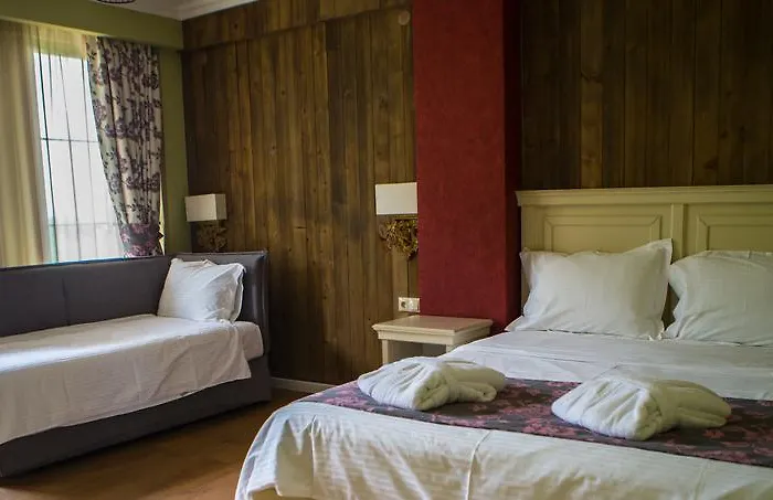 Hotel Irene's Káto Loutrákion